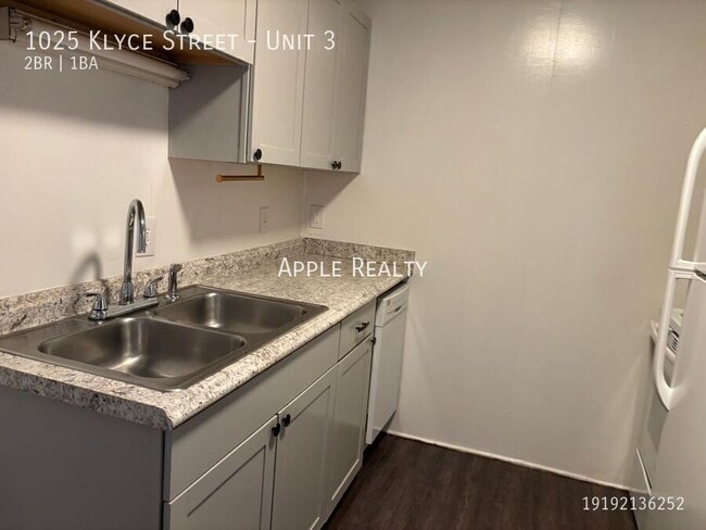 Photo - 1025 Klyce St Unit 3