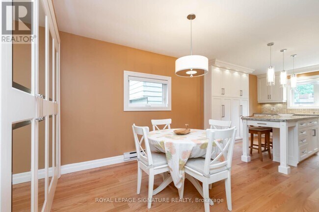 Photo - 641 Balliol St