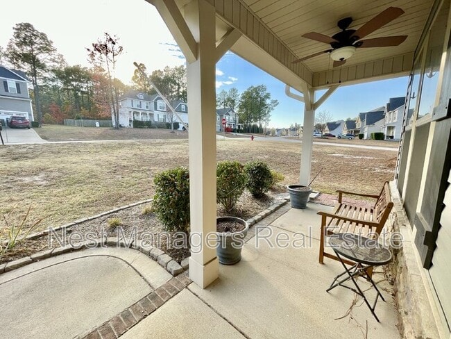 Photo - 211 Executive Dr