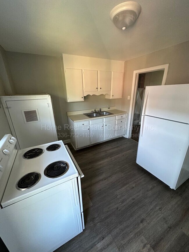 Photo - 1447 Clark Ave Unidad 1447-C