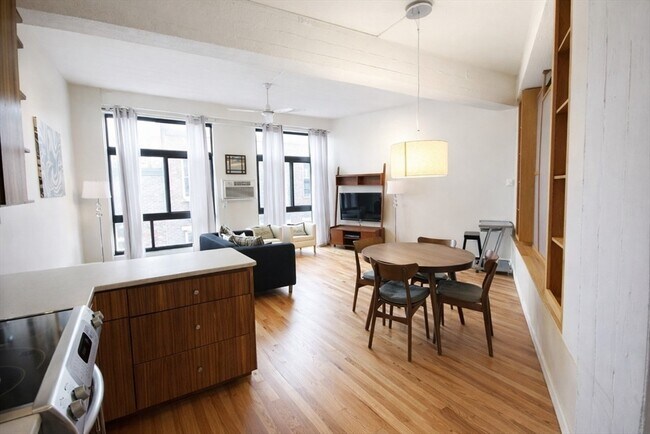 Photo - 12 Stoneholm St Unidad 525