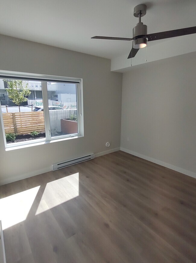 Photo - 416 Royal Ave Unit 106