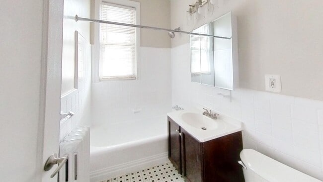 Photo - 1320 Nicholson St NW