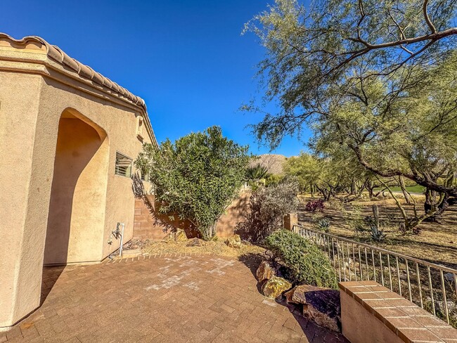 "Charming 2-Bedroom Oasis with Scenic View... - "Charming 2-Bedroom Oasis with Scenic View... Apartamento