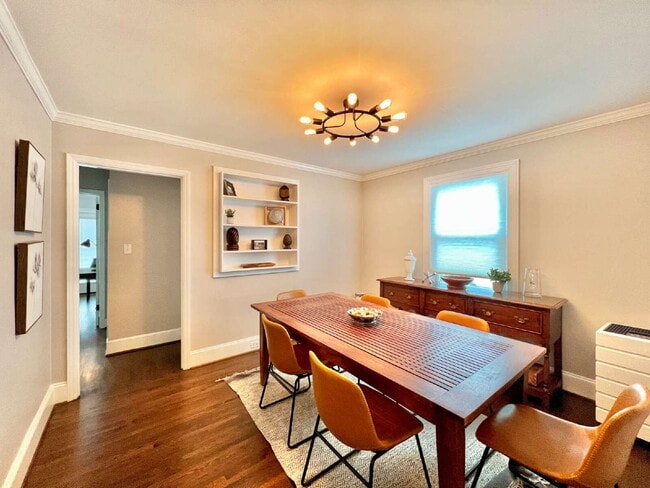 Photo - Picturesque 3 Bedroom House!