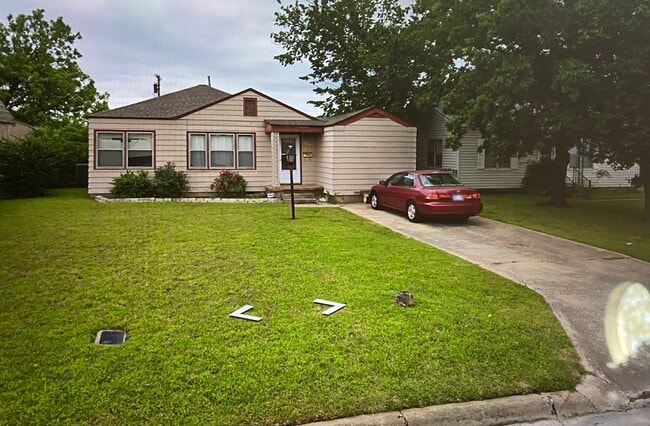 Photo - 1904 NW Arlington Ave