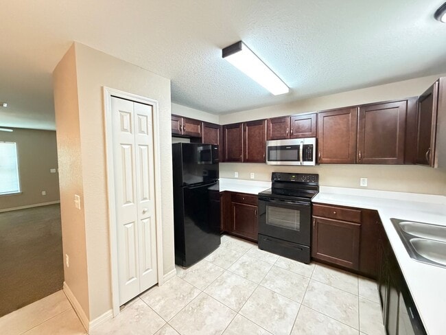 Photo - BEAUTIFUL 3 Bedroom 2 Bath Home in Ocala!!