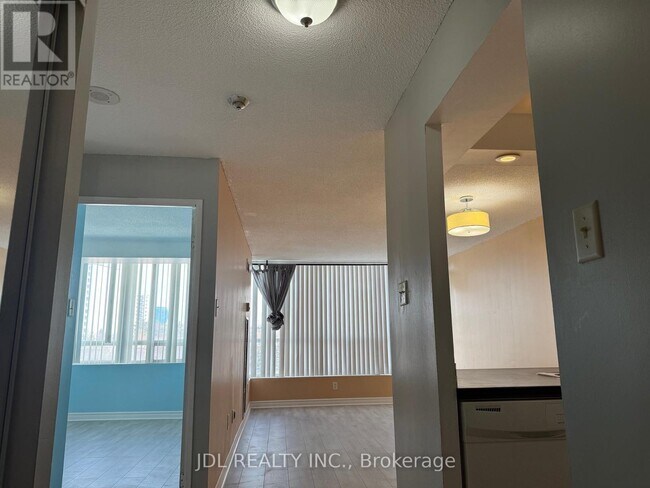 Photo - 3050 Ellesmere Rd Unit 604