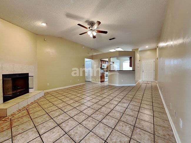 Photo - 7829 Invermere Blvd