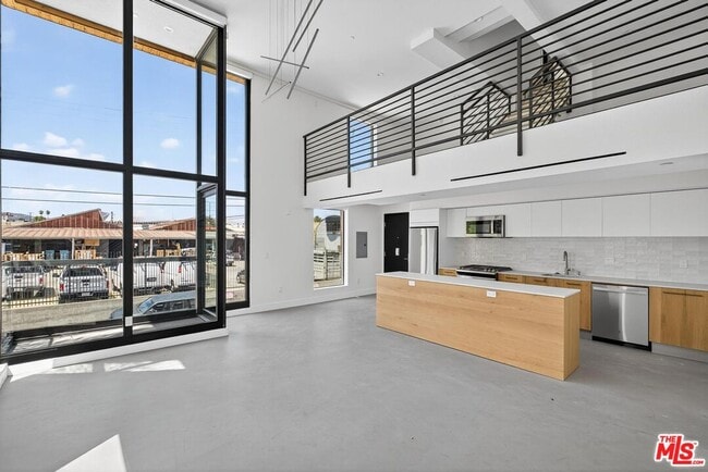 Building Photo - 2412 Eads St Unit 1 Rental