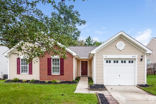 Building Photo - 6825 Chieftain Dr Rental