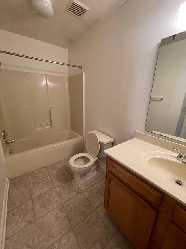 Photo - 4 Bedroom 2 Bathroom 2nd Floor Unidad 21