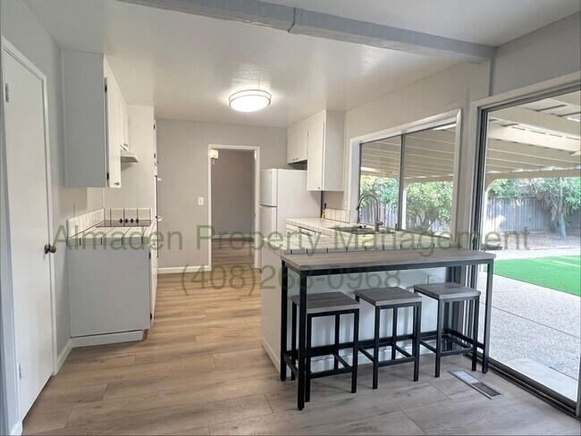 1278 Oakglen Way