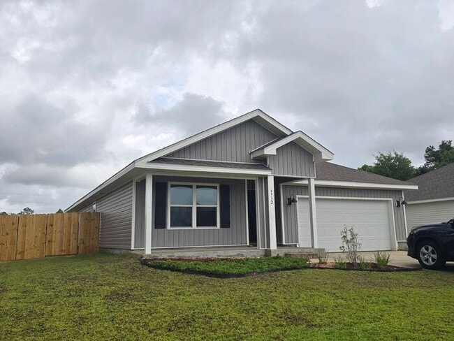 Building Photo - Pensacola - Glenhollow - 4 bedroom, 2 bathroom