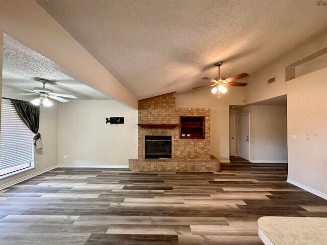 Photo - 2 Bayberry Ct