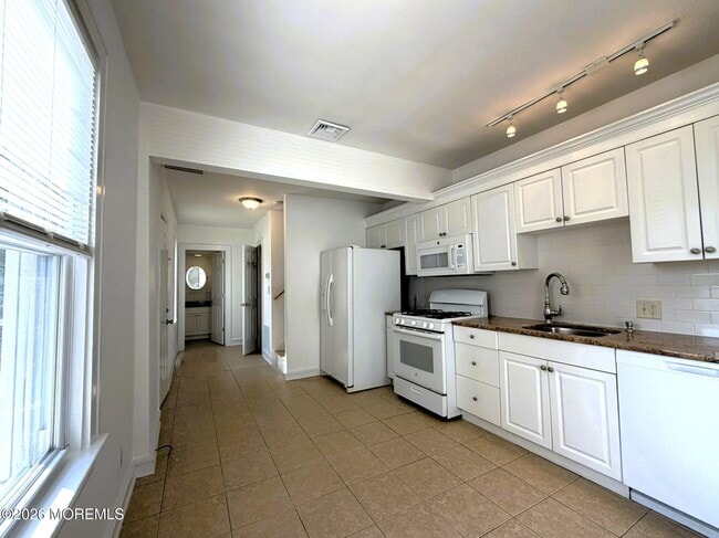 Photo - 69 Dudley St