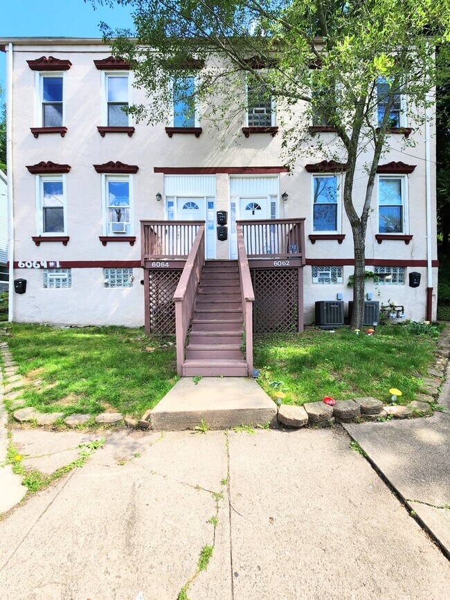 Photo - 6064 Butler St