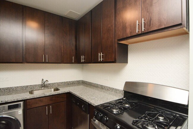 Photo - 1133 Maple Ave Unit RRG