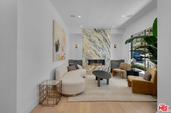 Photo - 1319 Marinette Rd Casa