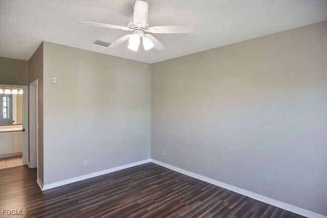 Building Photo - 8331 Bernwood Cove Loop Unit 1402