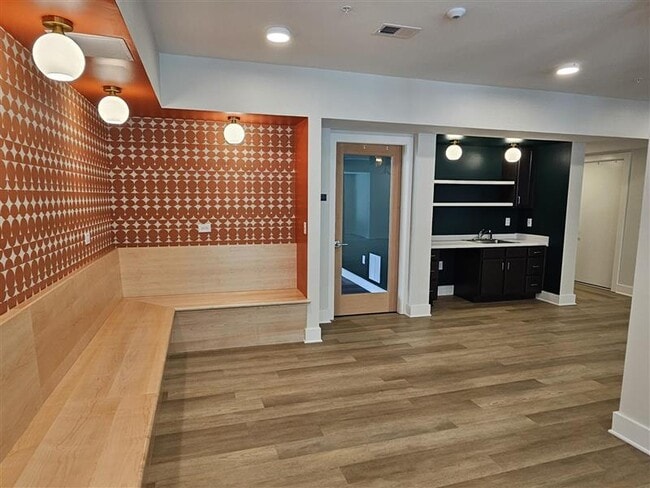 Lakeshore Villas