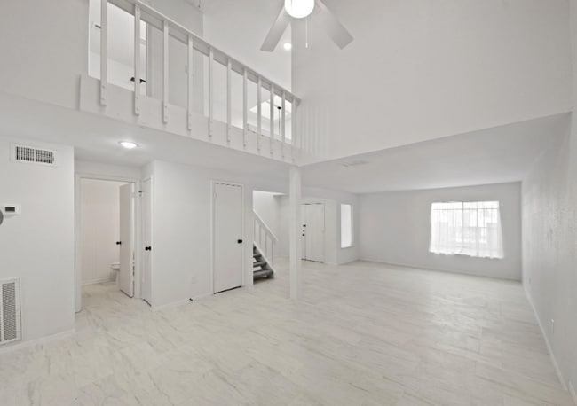 Photo - 11650 Village Pl Dr