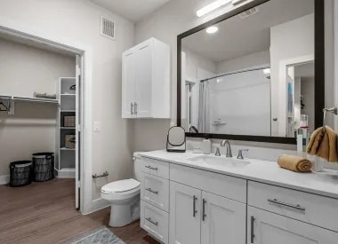 Photo - Reduced Rates + Up to 6 Weeks Free! Unit LBS