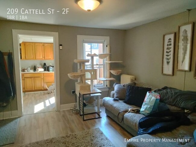 Photo - 209 Cattell St Unidad 2F