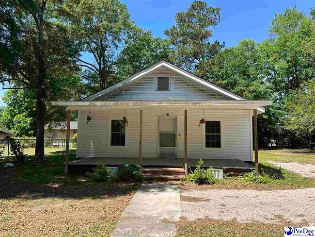 Building Photo - 206 S Pine St