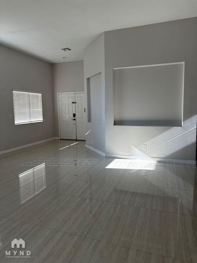 Photo - 6712 Donna St