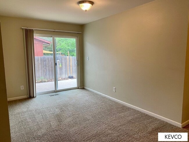 Photo - Three Bedroom House Near CSU Vet School