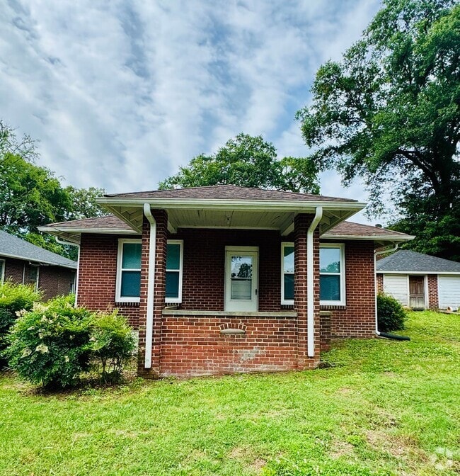 Building Photo - Move-in Ready! Rental