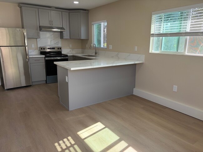 Building Photo - 2106 Weeping Willow Ln Unit Attached ADU