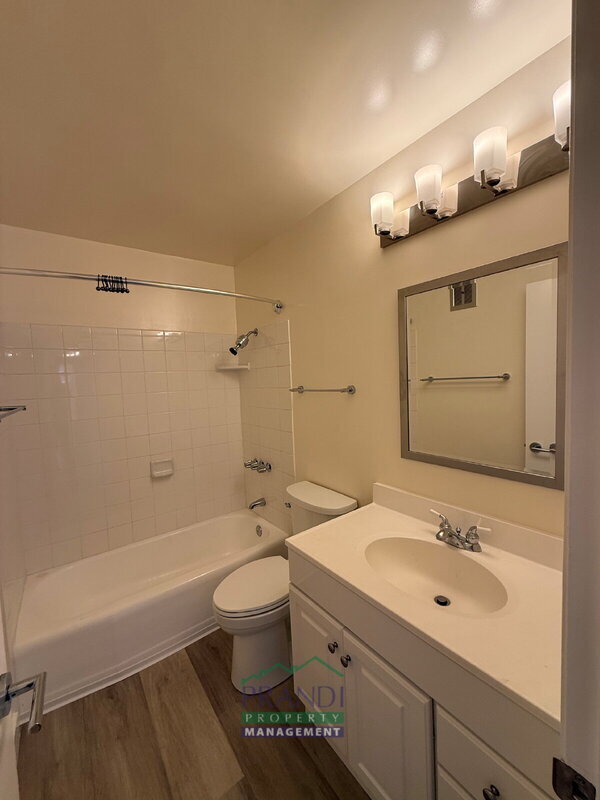 Photo - 120 Buchanan Dr