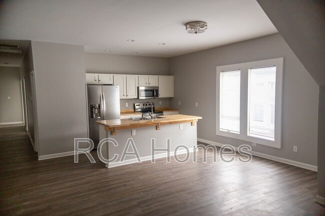 Photo - 3501 N Illinois St Unit 3