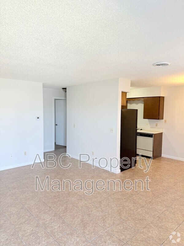 Building Photo - 1210 W Bishop Dr Rental