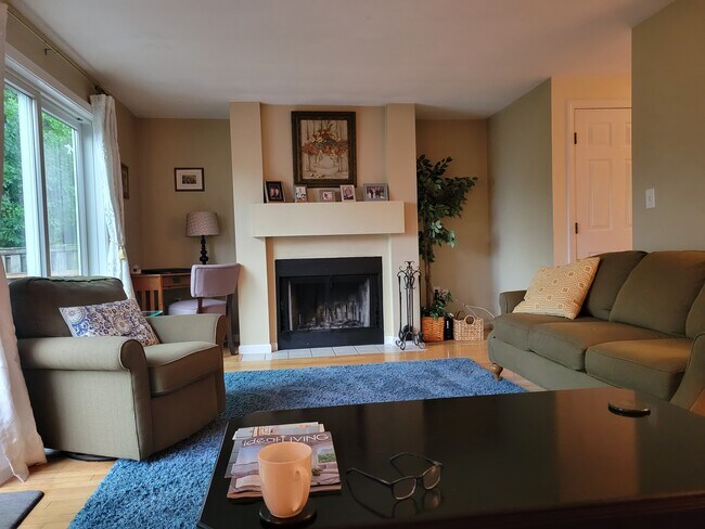 Living Room - 162 Stone Ridge Rd