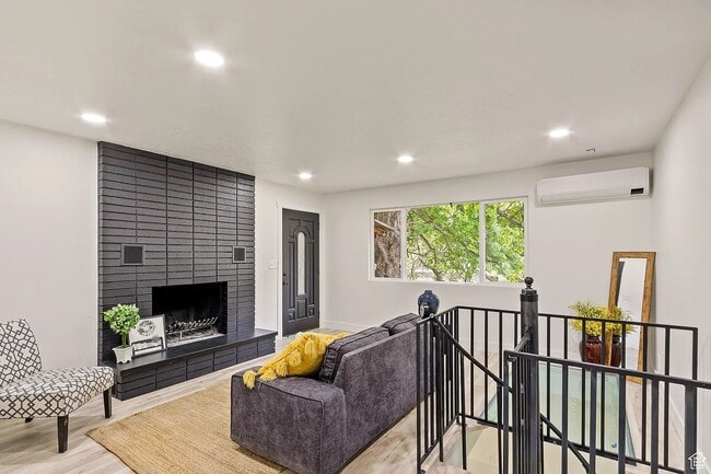 Photo - 208 Ogden Canyon Rd