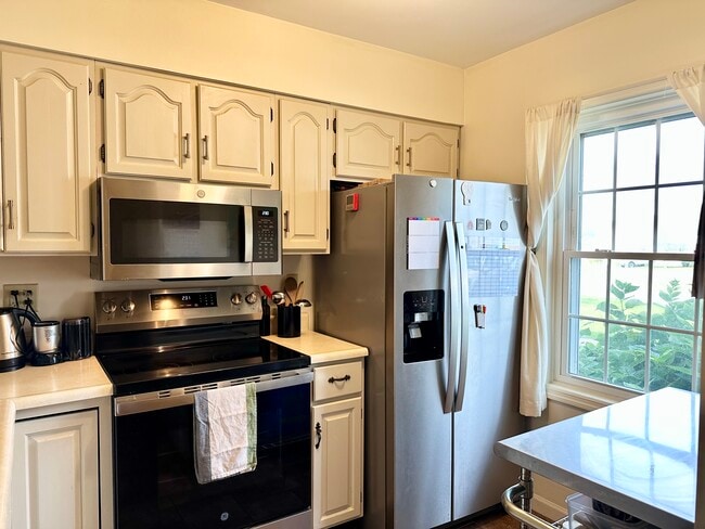 Photo - 116 Southview Ln Unit Southview Lane