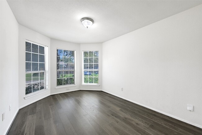 Photo - 11927 Shallow Oaks Dr