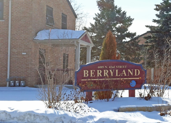 Photo - Berryland