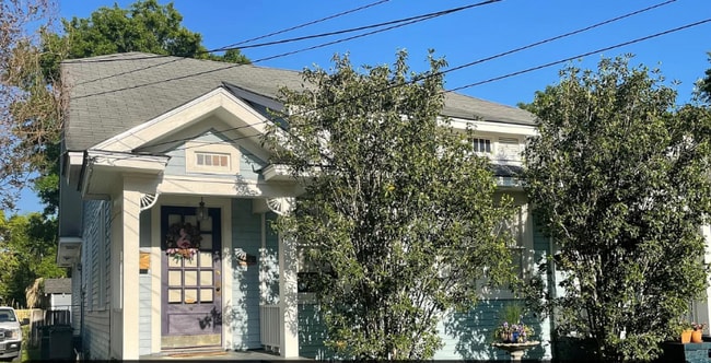 Building Photo - 656 N 8th St Rental