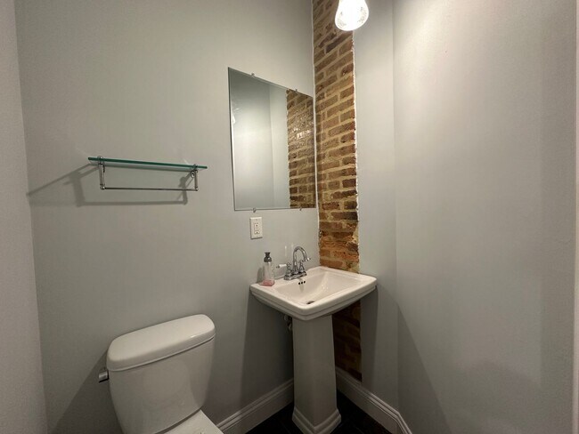 Photo - Charming 3 Bedroom/2.5 Bathroom Townhome in Fells Point, Baltimore, MD!