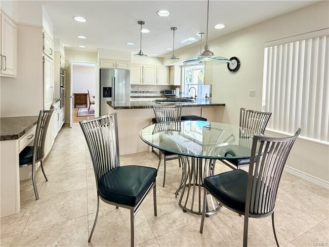 Photo - 23446 Blythe St