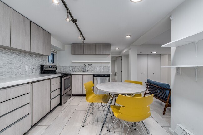 Photo - 1425 Haro St Unit 001