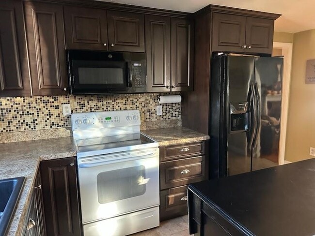 Photo - 30 Pocasset Ave