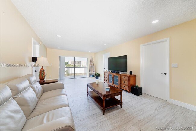 Photo - 1301 NE 7th St Condo