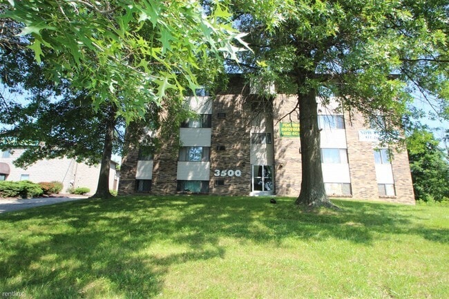 Photo - LYNWOOD APARTMENTS -- 001