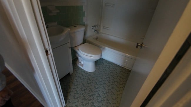 Photo - 1504 Upshire Road - 8219