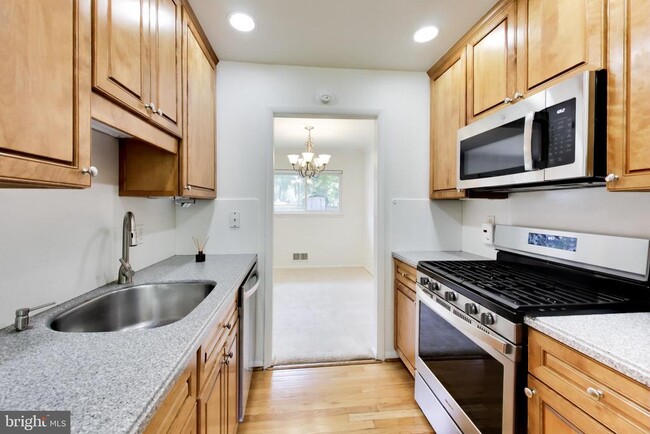 Photo - 11907 Hunters Ln